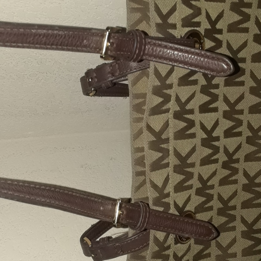 Micheal Kors - Picture 6 of 6